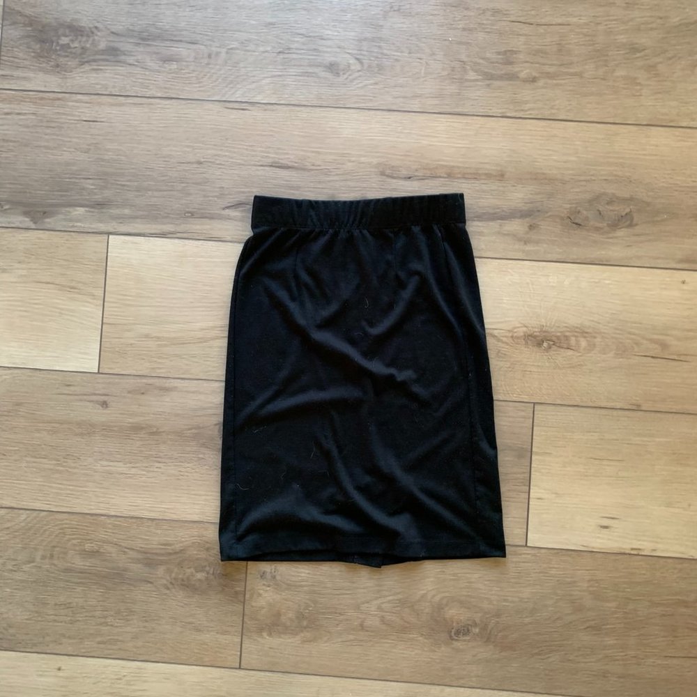 DownEast black pencil skirt.